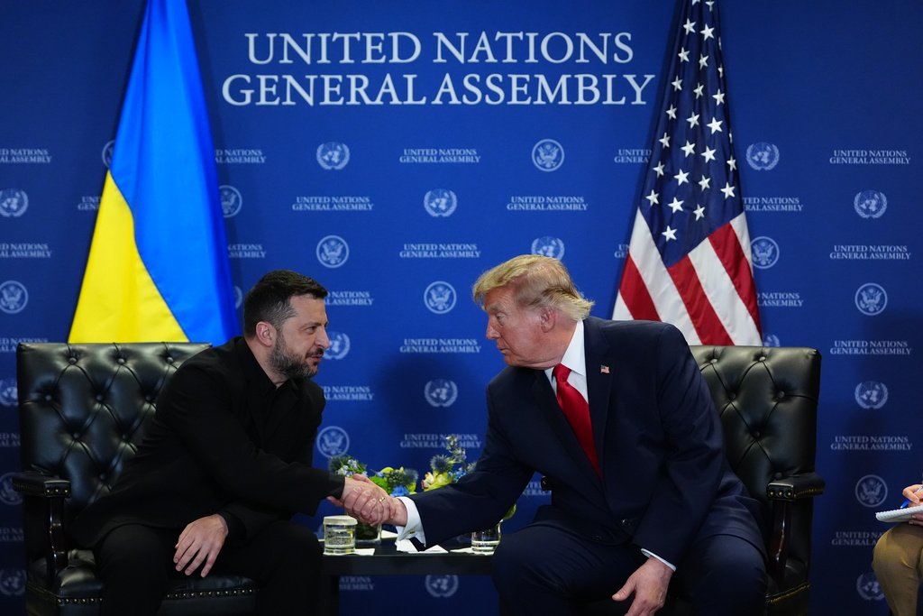 Zelenskyj: Diskuterte energivåpenhvile og krigsslutt med Trump