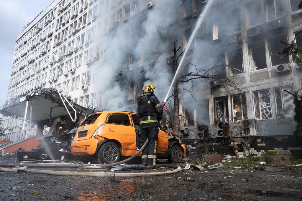 Ukrainas statsminister: Sårbare innbyggere bør vurdere å forlate Kyiv for vinteren