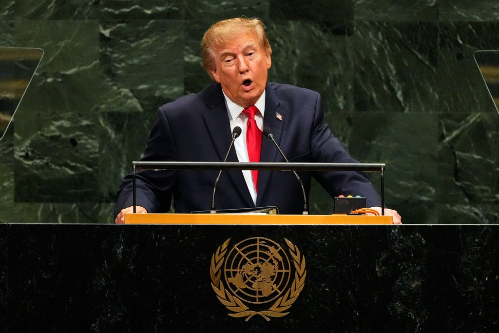 Trump sier Cuba vil «falle» – Cuba tordner tilbake