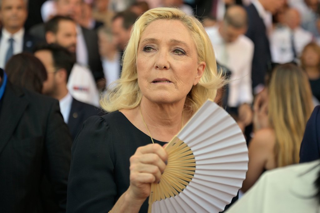 Måling: Le Pen ligger an til å vinne presidentvalg i Frankrike