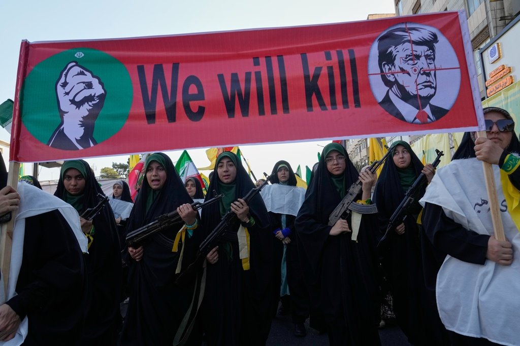 Iran truer med nye angrep