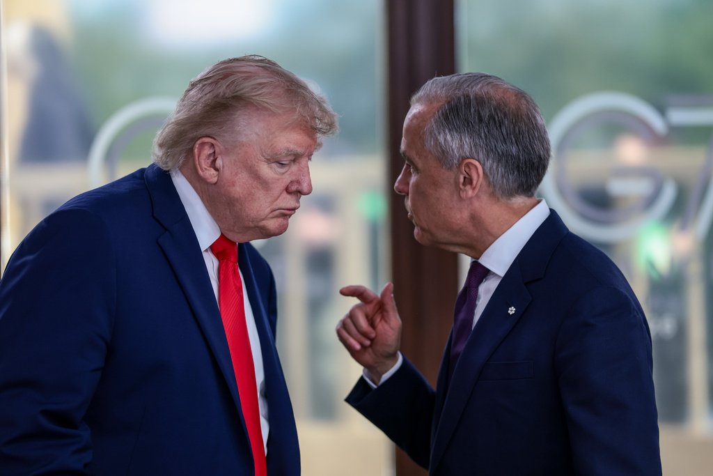 Trumps importforbud på canadiske varer trer i kraft